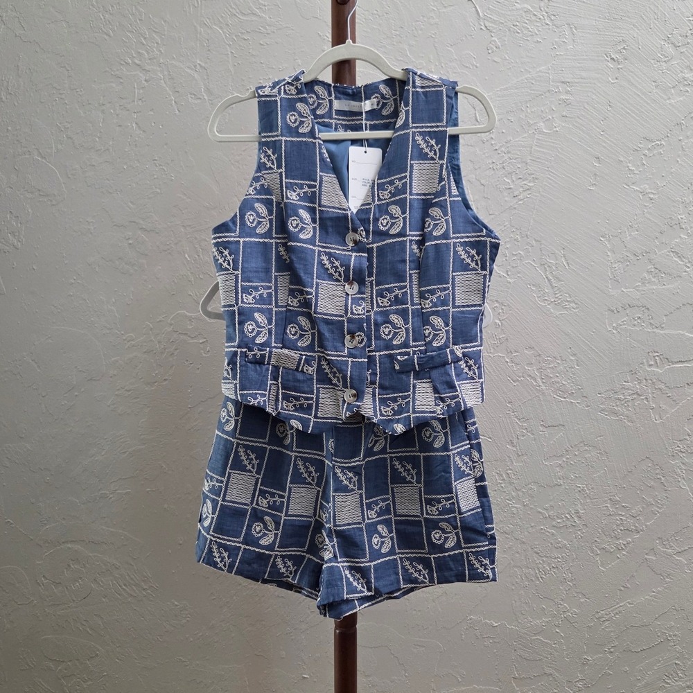 ST258. Embroidered Vest and Shorts Two-Piece Matching Setโ